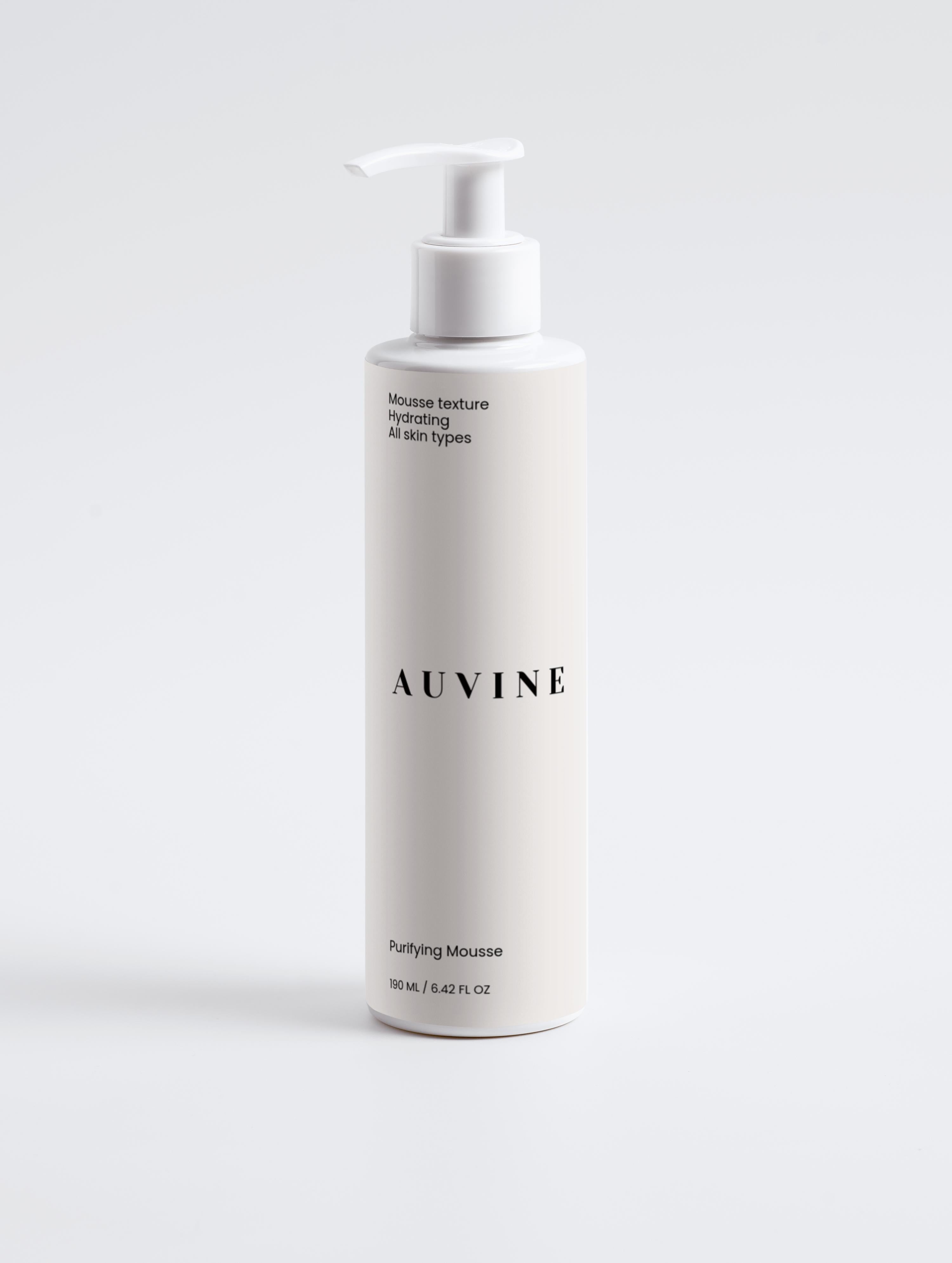 Zachte schuimreiniger met aloë vera en bramenextract – hydraterende mousse voor een frisse, schone huid van Auvine